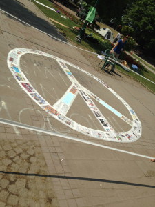 Central peace sign